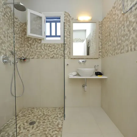 Hotel Ammos Naxos 3*