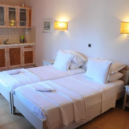 Hotel Ammos Naxos 3*
